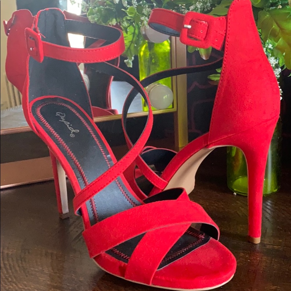 Women’s Shoes. Faux Suede. Ankle, Cross Toe Strap